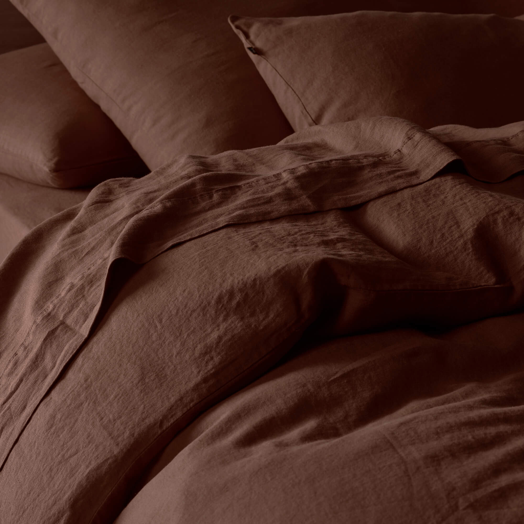 The Honest Label Pure Linen European Pillowcase in Cacao with brown tones pillowcase product view THL product image 2