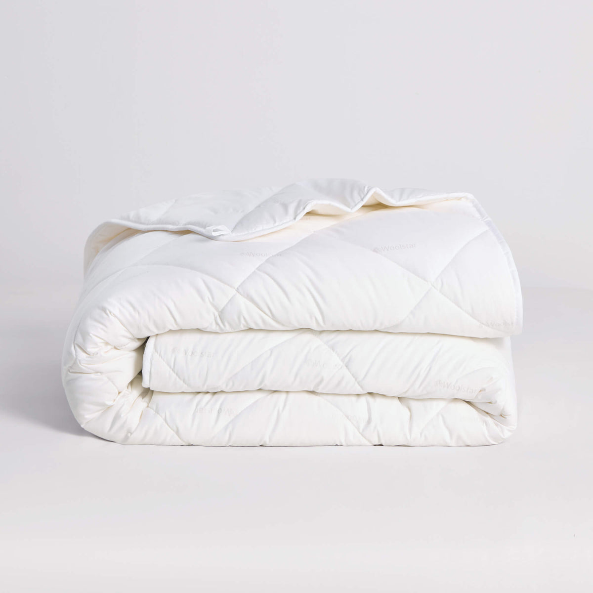 The Honest Label Holborn Eco Pure Wool Winter Quilt home bedding styled bedroom view THL product image 2