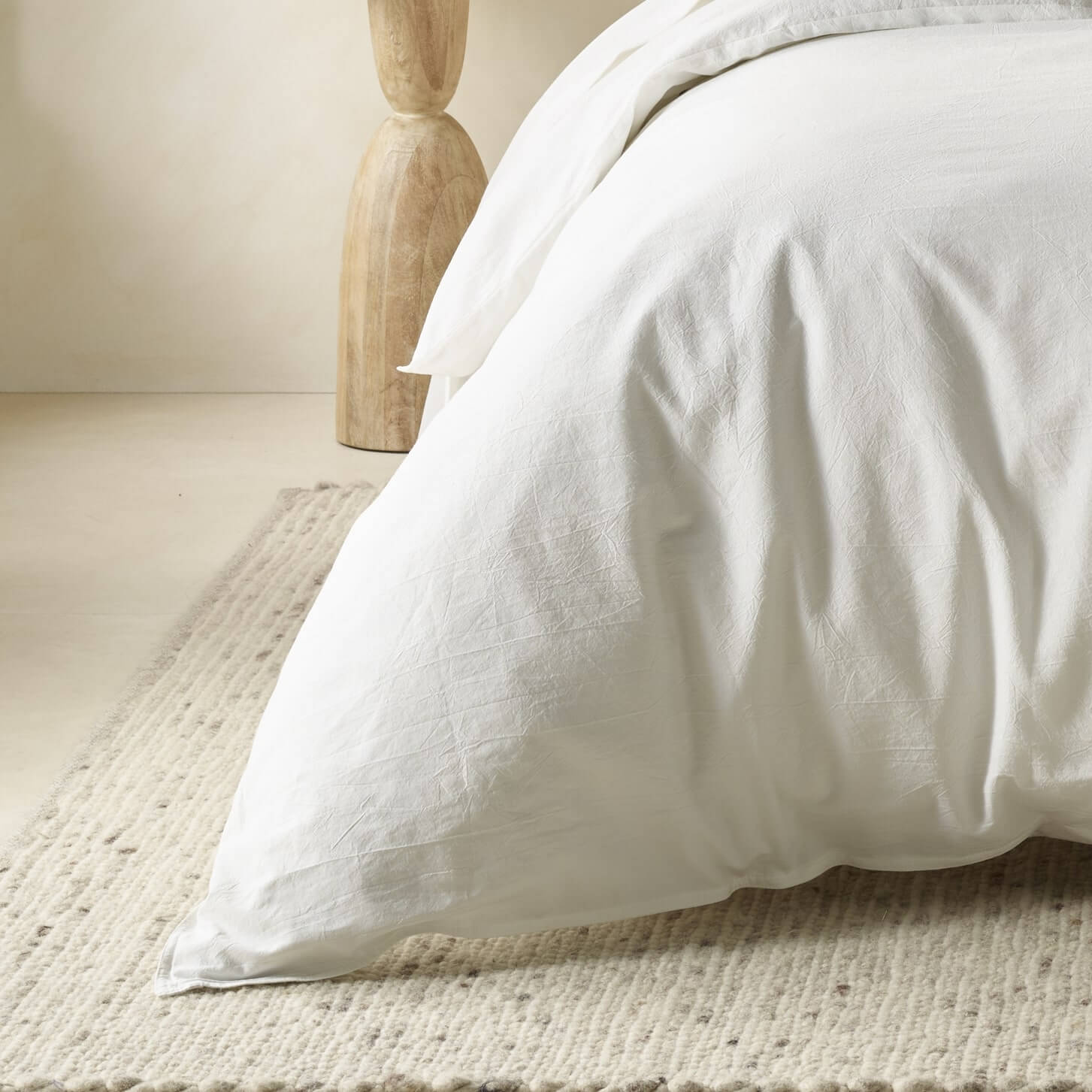 The Honest Label Washed Cotton Quilt Cover in White with white tones quilt cover close up detail THL product image 1