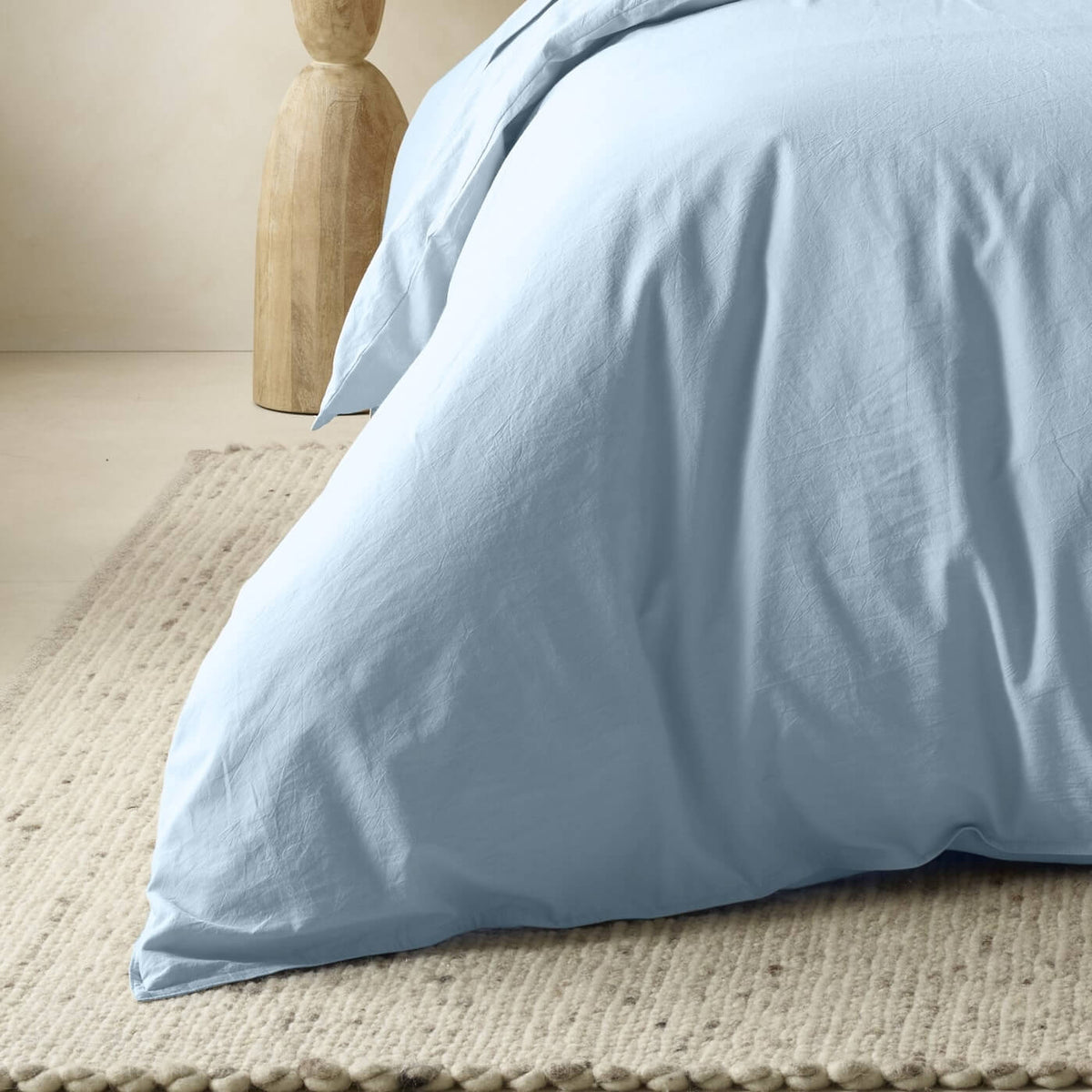 The Honest Label Washed Cotton Quilt Cover in Skye with blue tones quilt cover close up detail THL product image 1
