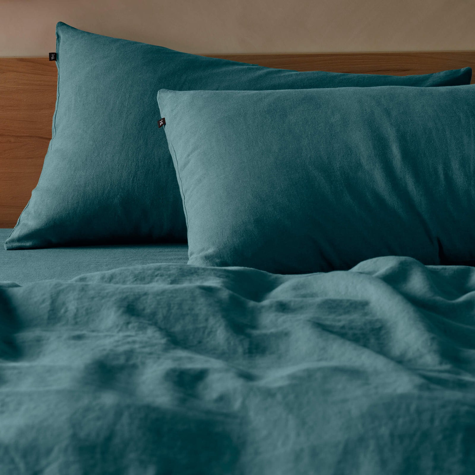 The Honest Label Pure Linen Standard Pillowcase (2 Pack) in Teal with green tones pillowcase product view THL product image 1
