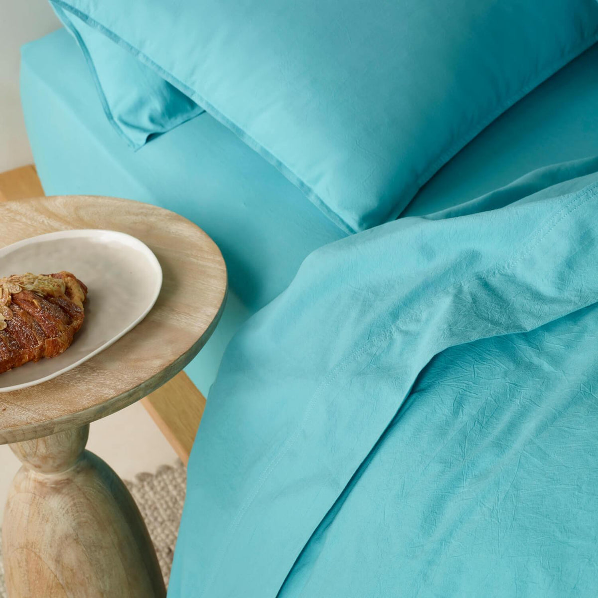 The Honest Label Washed Cotton Bedding - Azure with blue tones fitted sheet product view THL product image 4