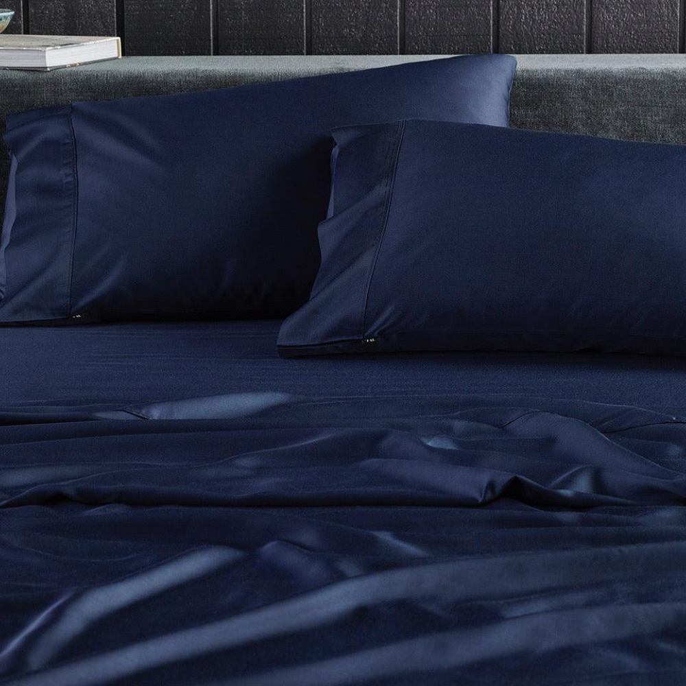 The Honest Label Graphite Cooling & Antimicrobial Sheet Set in Midnight with grey tones sheet set product view THL product image 8